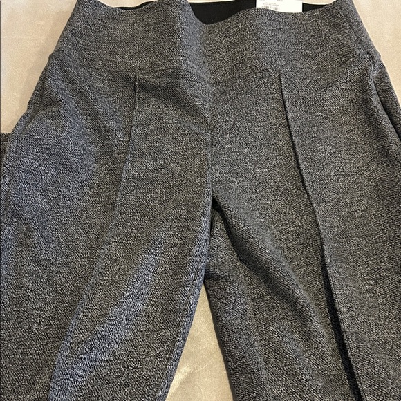 NWT Women's Nine West Seamed Ponte Leggings SIZE MEDIUM - Picture 4 of 5